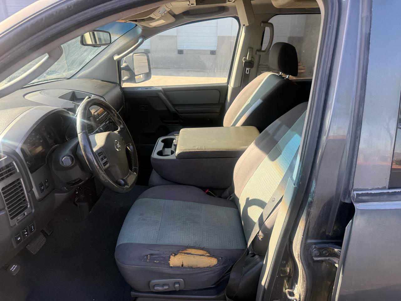 Nissan Titan 4WD Crew Cab SE 2007