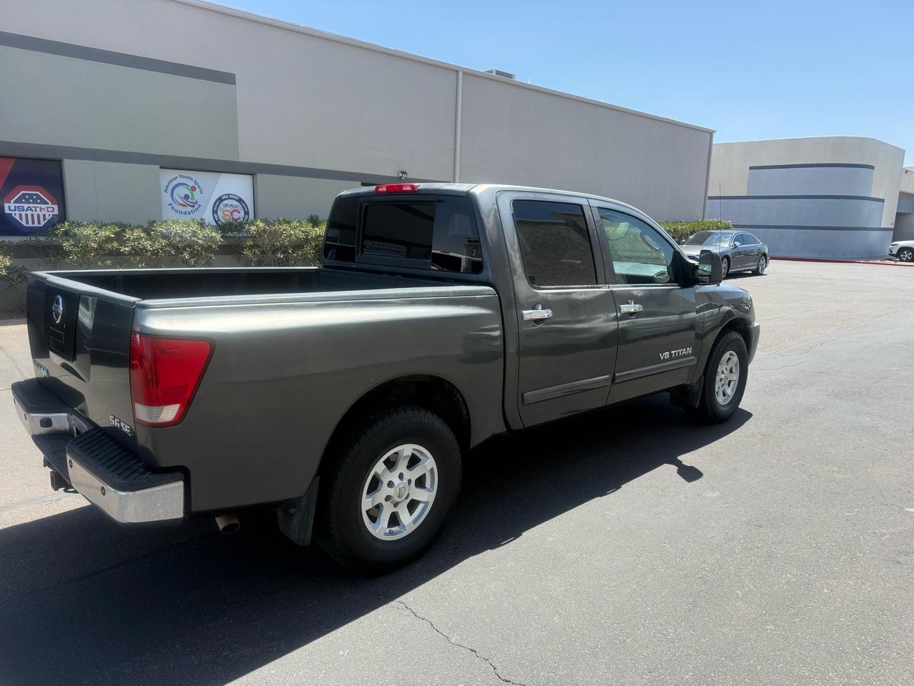 Nissan Titan 4WD Crew Cab SE 2007