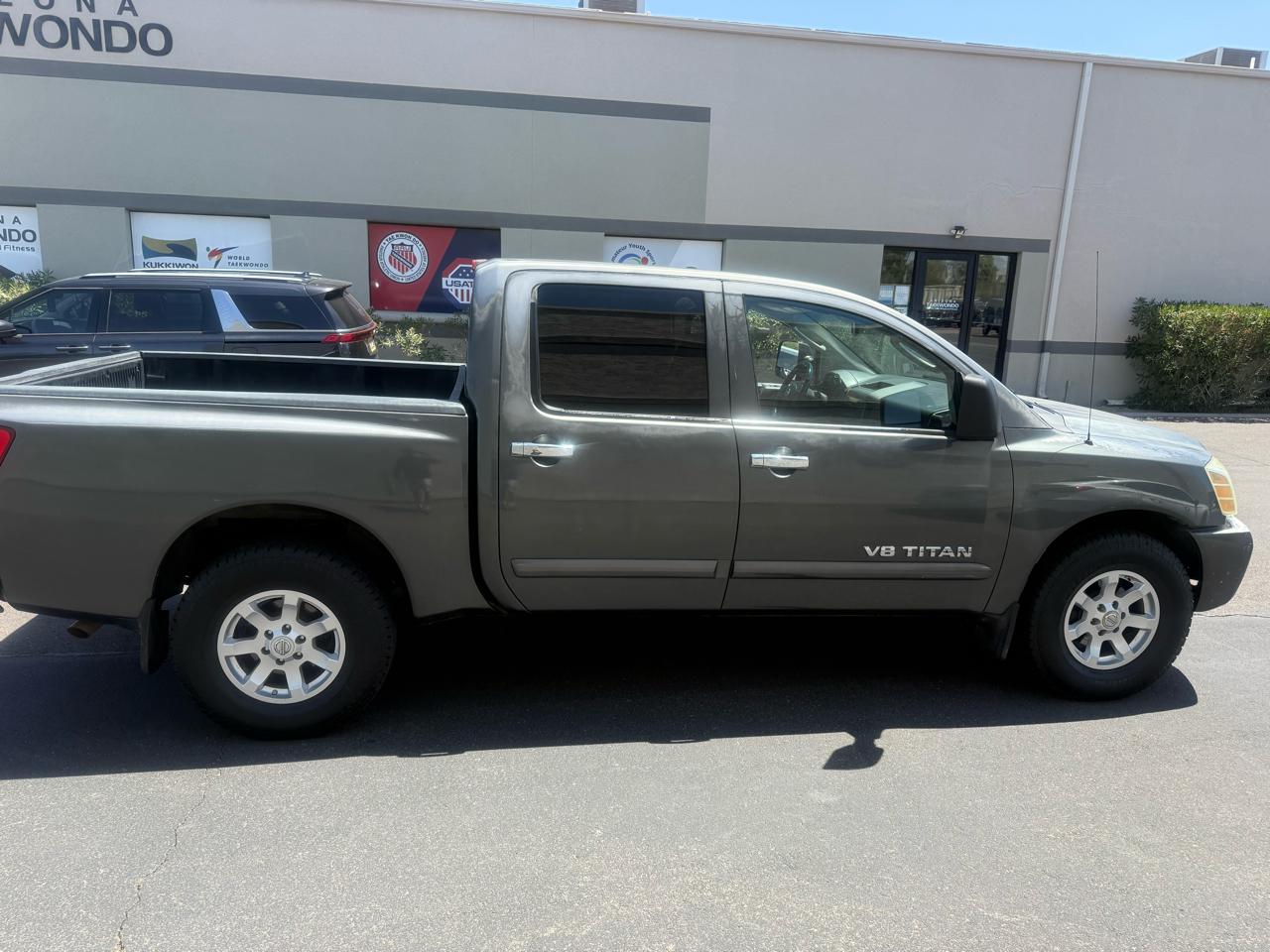 Nissan Titan 4WD Crew Cab SE 2007