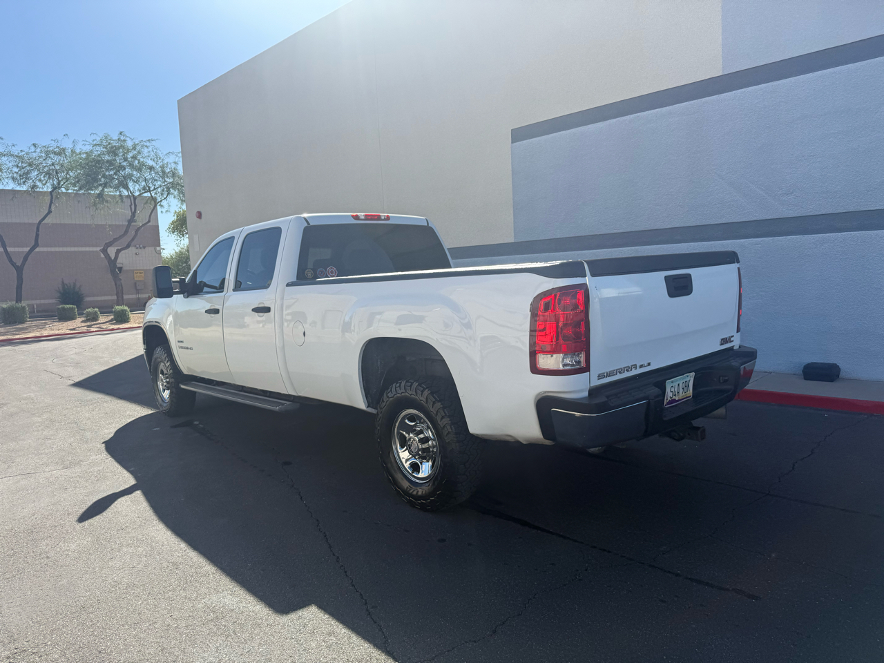 GMC Sierra 2500HD 4WD Crew Cab 167" SLE 2009 GMC Sierra 2500HD 4WD Crew Cab 167" SLE 2009