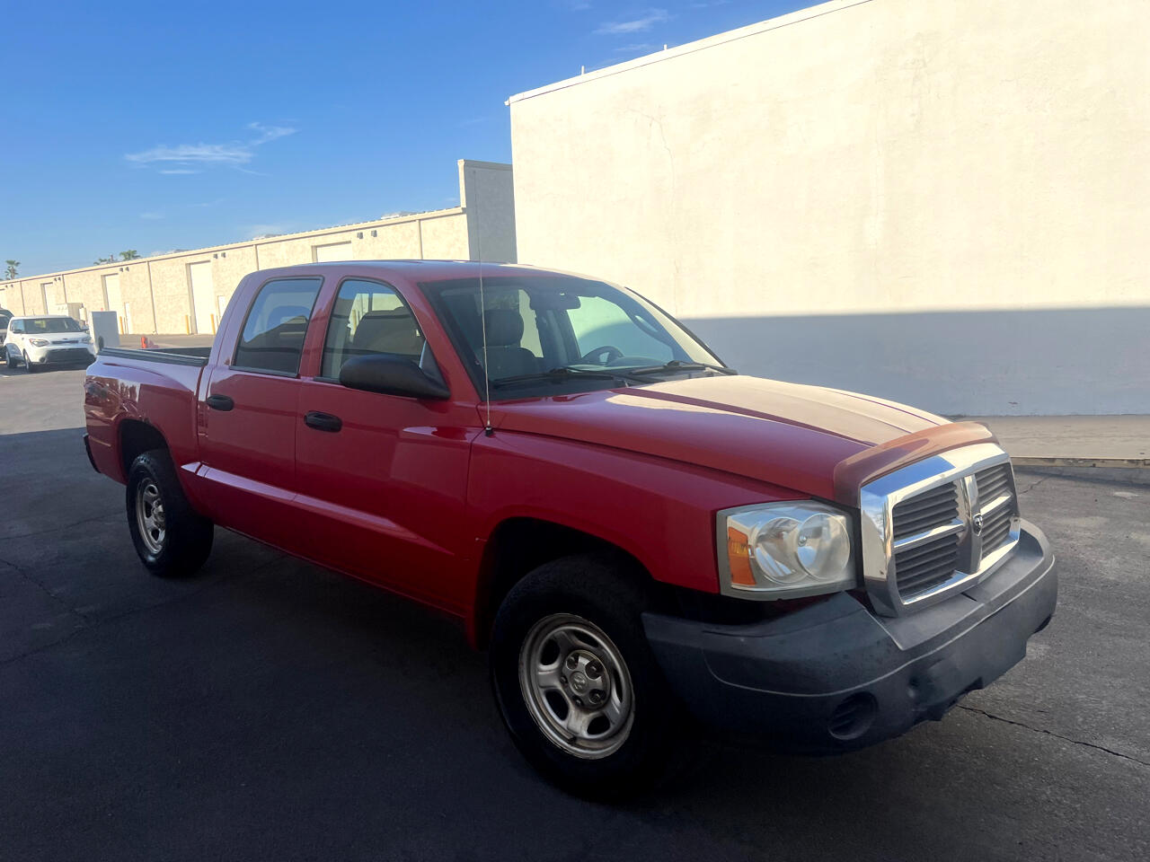 Used 2006 Dodge Dakota 4dr Quad Cab 131 4WD ST for Sale in Chandler AZ