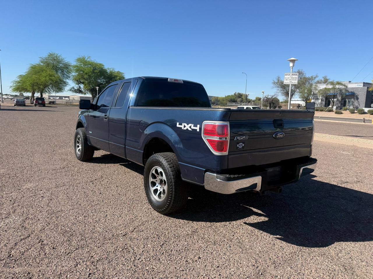 Ford F-150 4WD SuperCab 145" Lariat 2013
