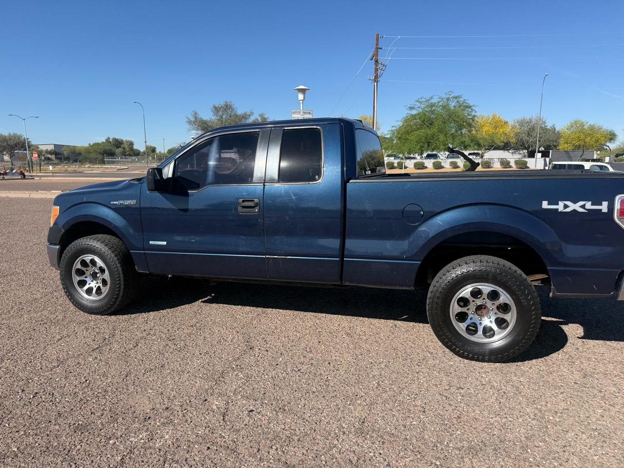 Ford F-150 4WD SuperCab 145" Lariat 2013