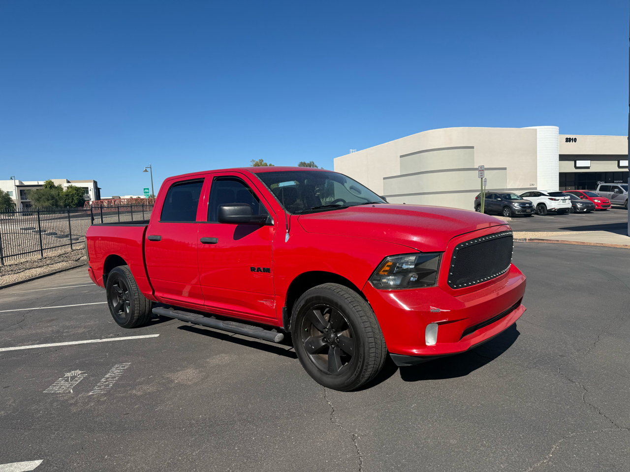 RAM 1500 2WD Crew Cab 140.5" Express 2013 RAM 1500 2WD Crew Cab 140.5" Express 2013
