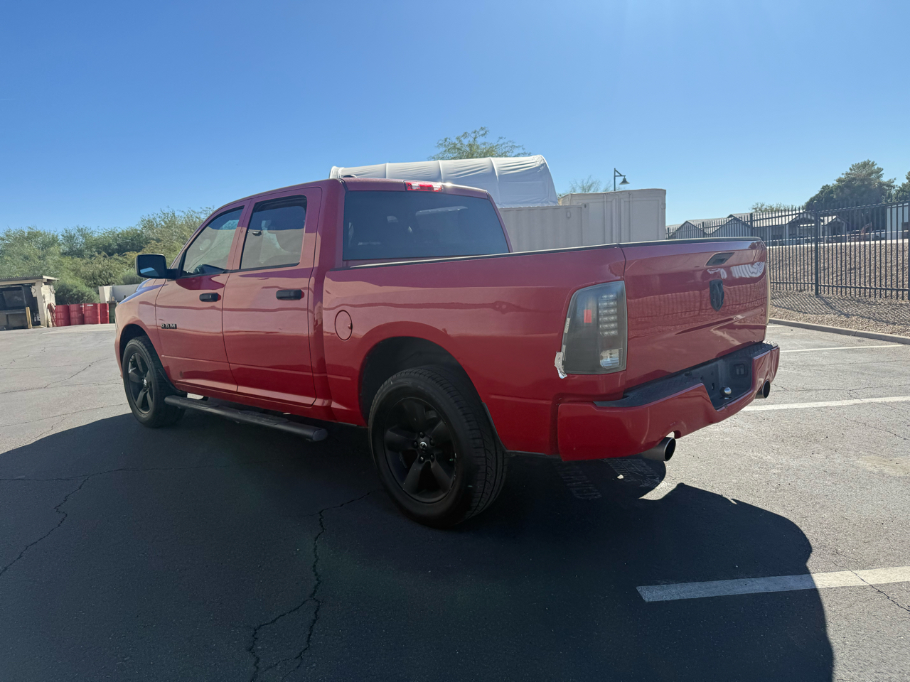 RAM 1500 2WD Crew Cab 140.5" Express 2013 RAM 1500 2WD Crew Cab 140.5" Express 2013