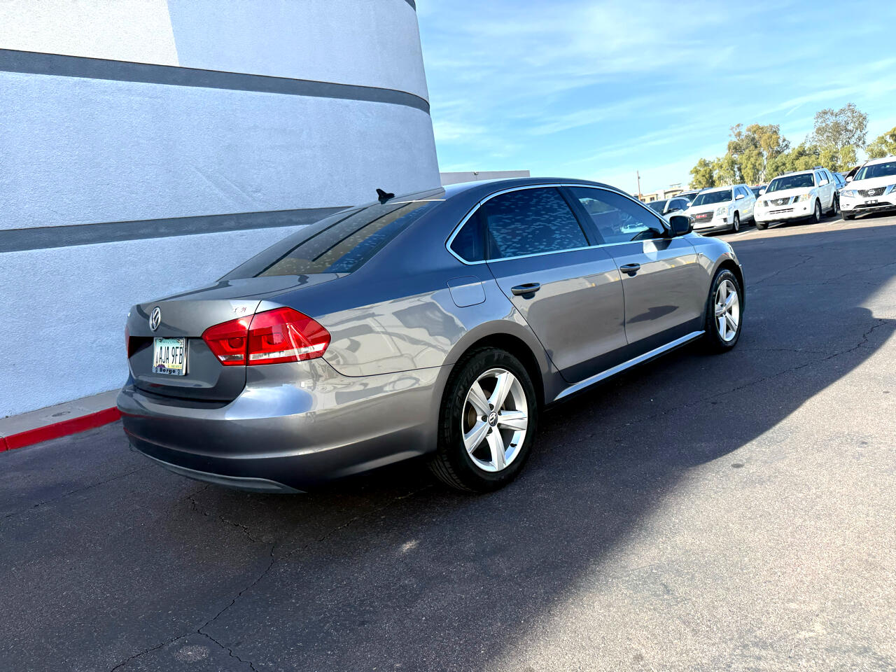 Volkswagen Passat 4dr Sdn 1.8T Auto S PZEV 2015