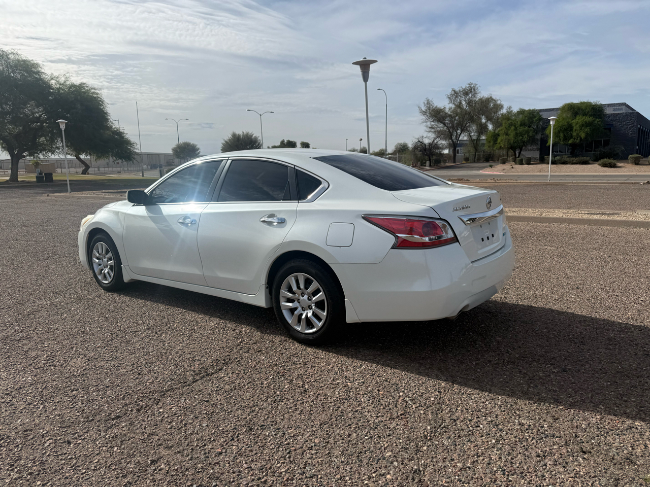 Nissan Altima 4dr Sdn I4 2.5 S 2014