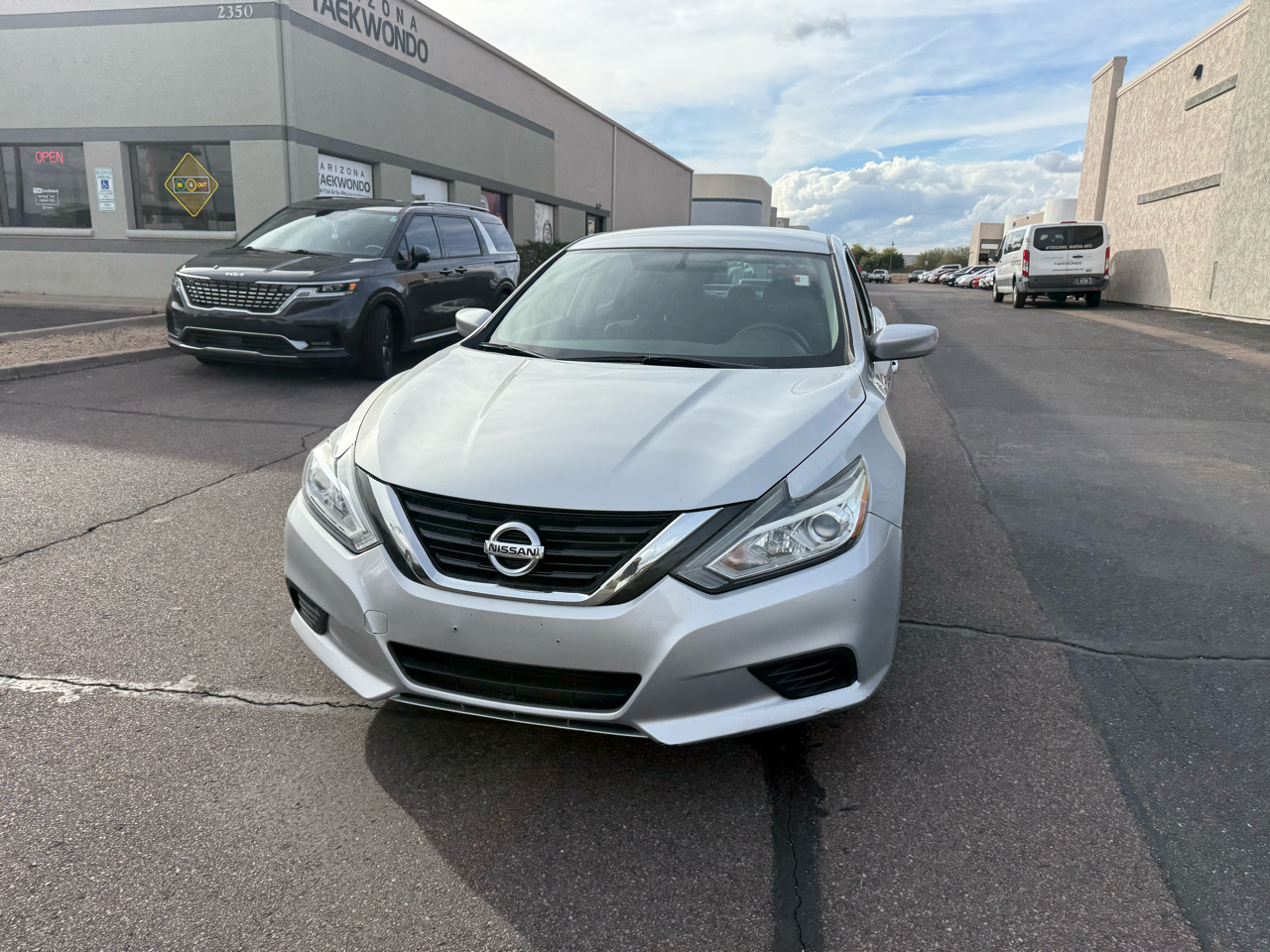 Nissan Altima 4dr Sdn I4 2.5 2016