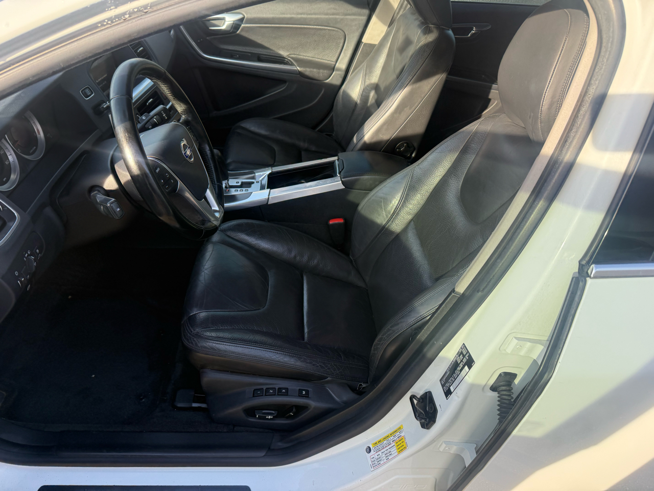 Volvo S60 FWD 4dr Sdn T5 2012