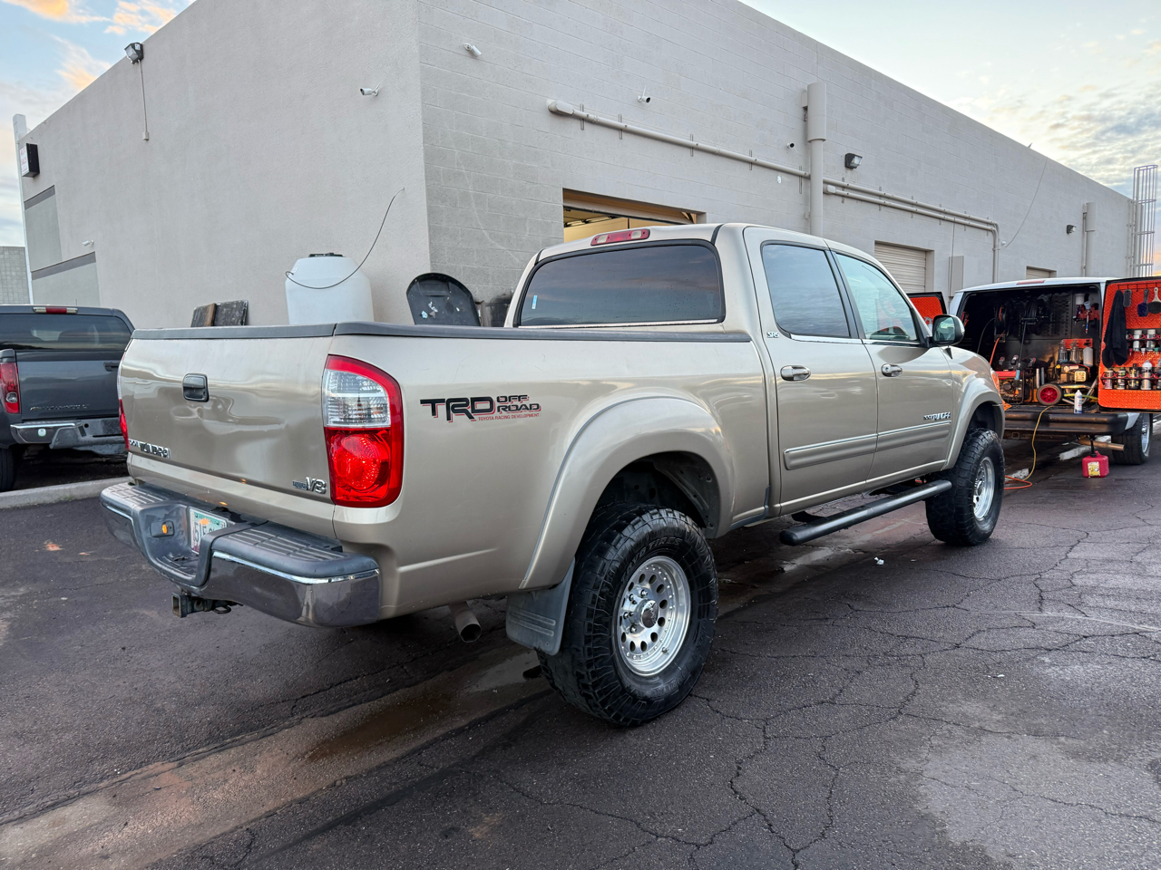 Toyota Tundra DoubleCab V8 SR5 (Natl) 2005