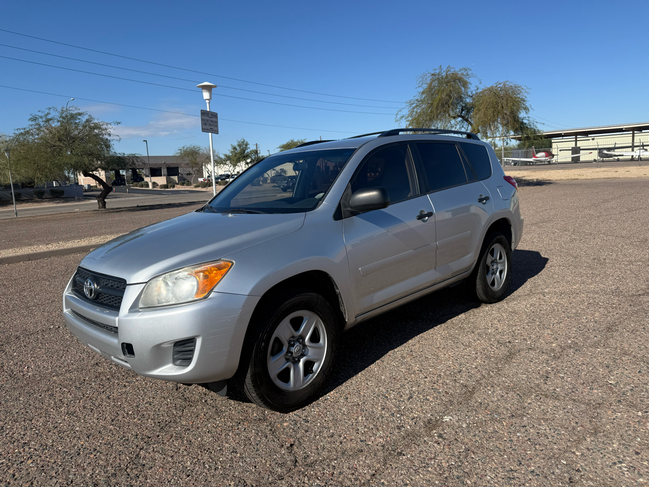 Toyota RAV4 FWD 4dr 4-cyl 4-Spd AT (Natl) 2010