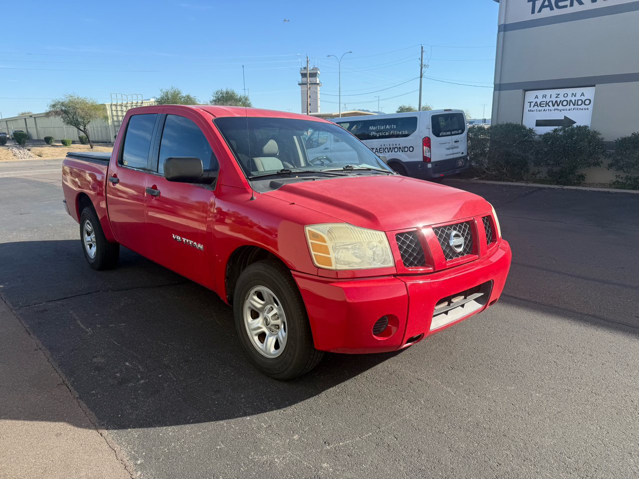 Nissan Titan XE Crew Cab 2WD 2005