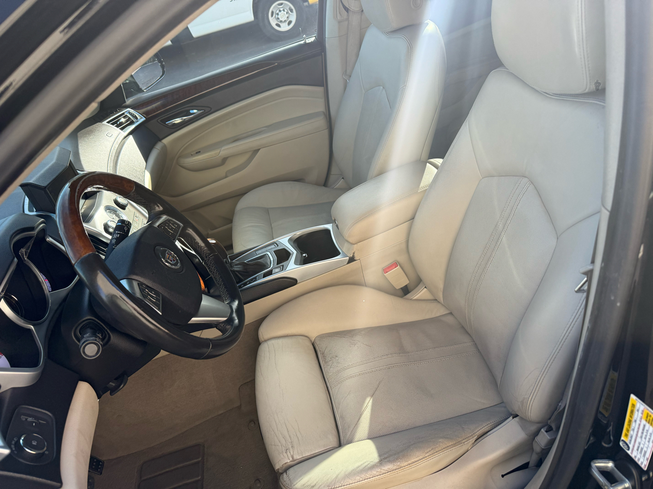 Cadillac SRX AWD 4dr Premium Collection 2010