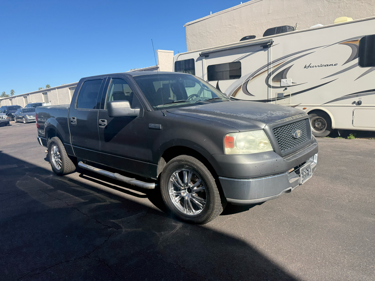 Ford F-150 SuperCrew 139" Lariat 2004