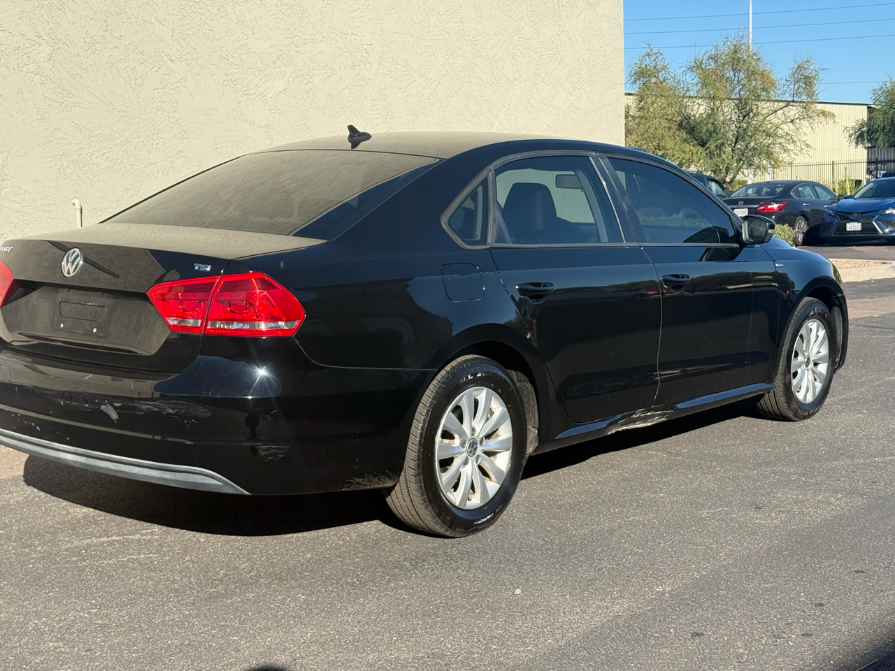 Volkswagen Passat 4dr Sdn 1.8T Auto S PZEV 2015