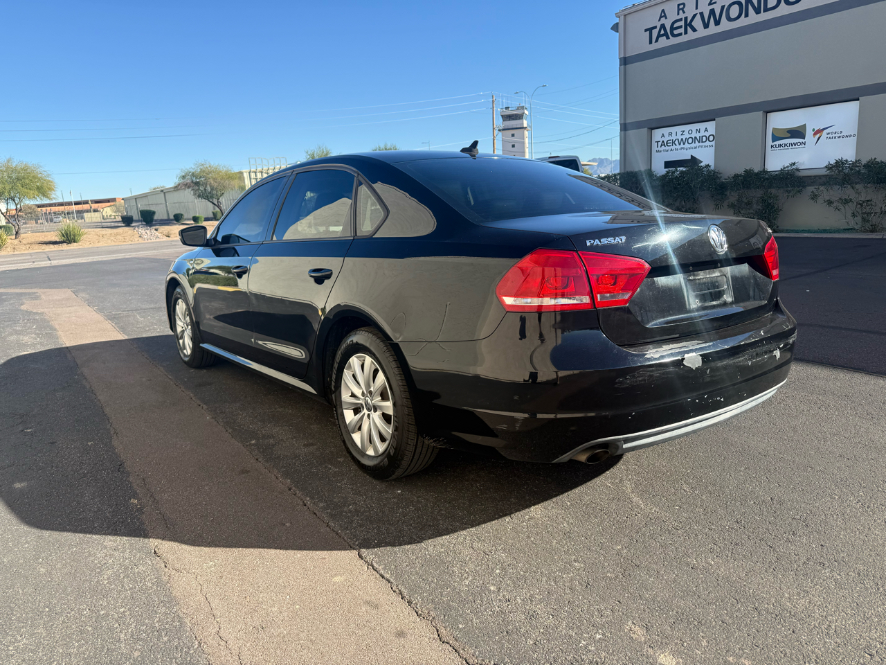 Volkswagen Passat 4dr Sdn 1.8T Auto S PZEV 2015