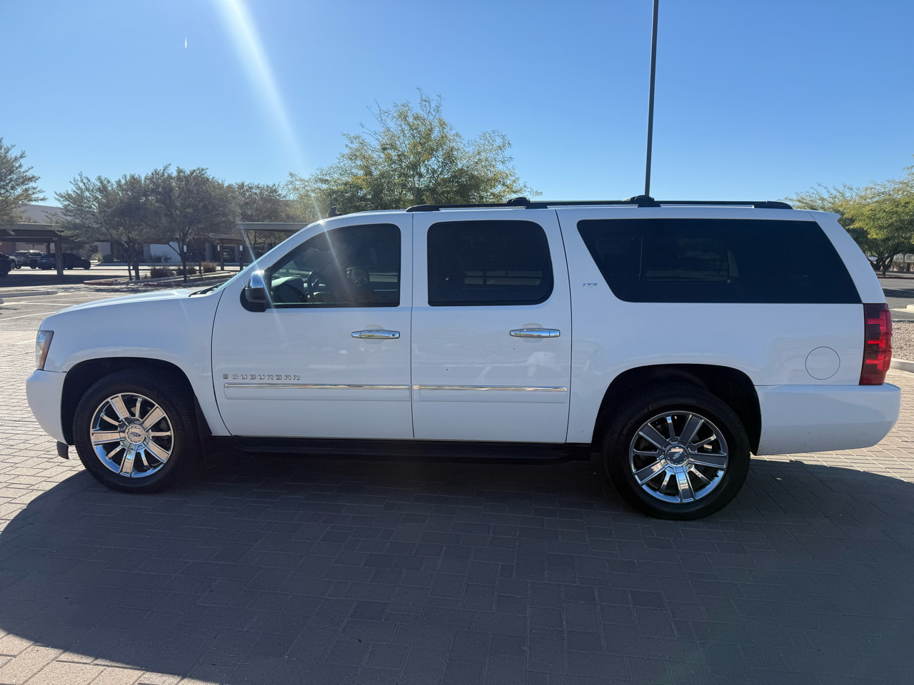 2009 Chevrolet Suburban 4WD 4dr 1500 LTZ