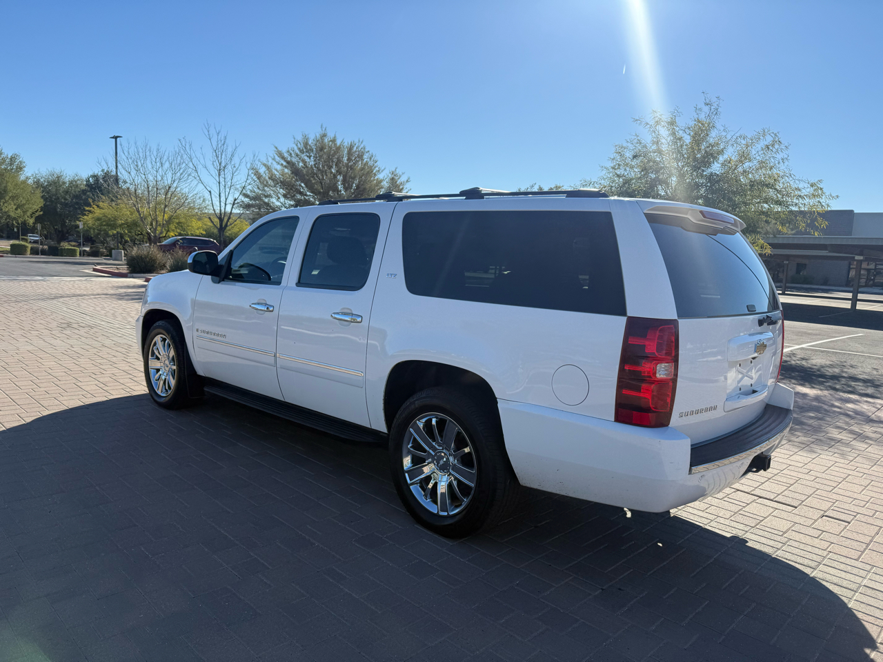 Chevrolet Suburban 4WD 4dr 1500 LTZ 2009