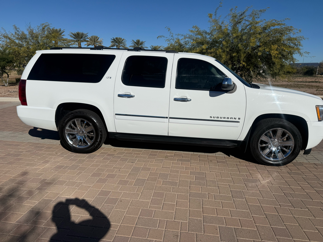 Chevrolet Suburban 4WD 4dr 1500 LTZ 2009