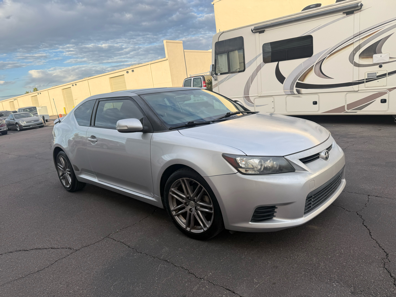 Scion tC 2dr HB Man (Natl) 2012