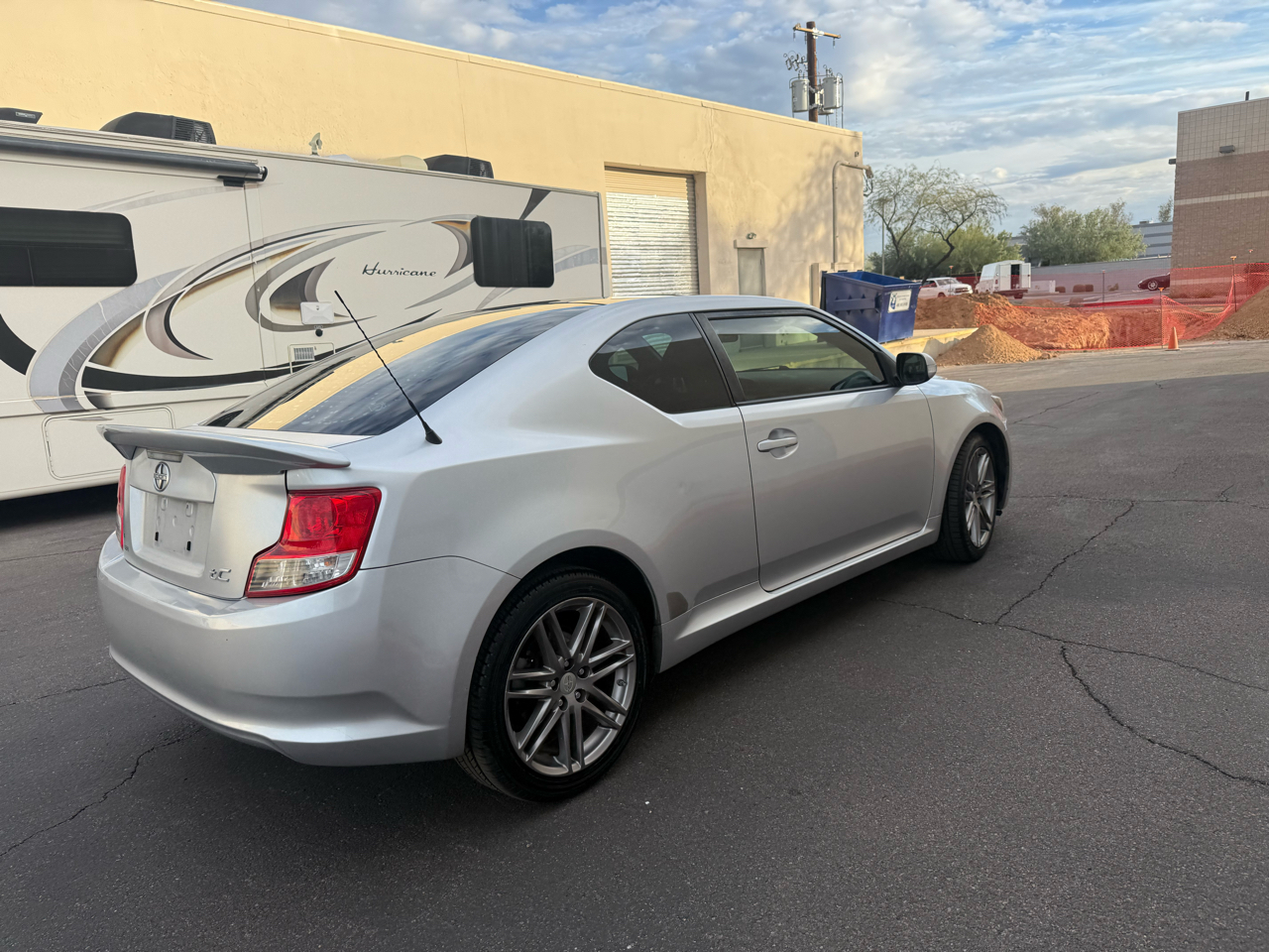 Scion tC 2dr HB Man (Natl) 2012