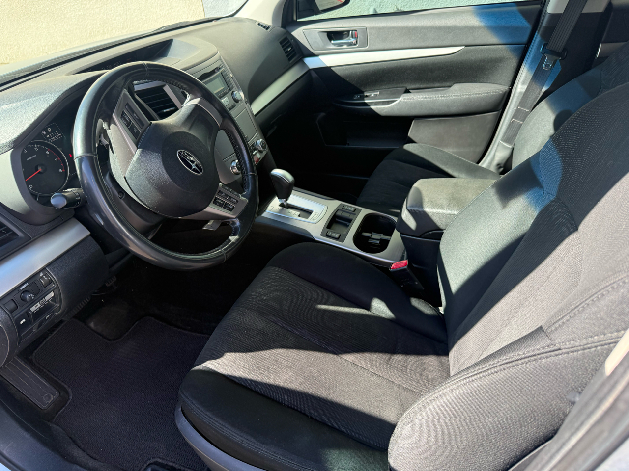 Subaru Outback 4dr Wgn H4 Auto 2.5i Premium 2013