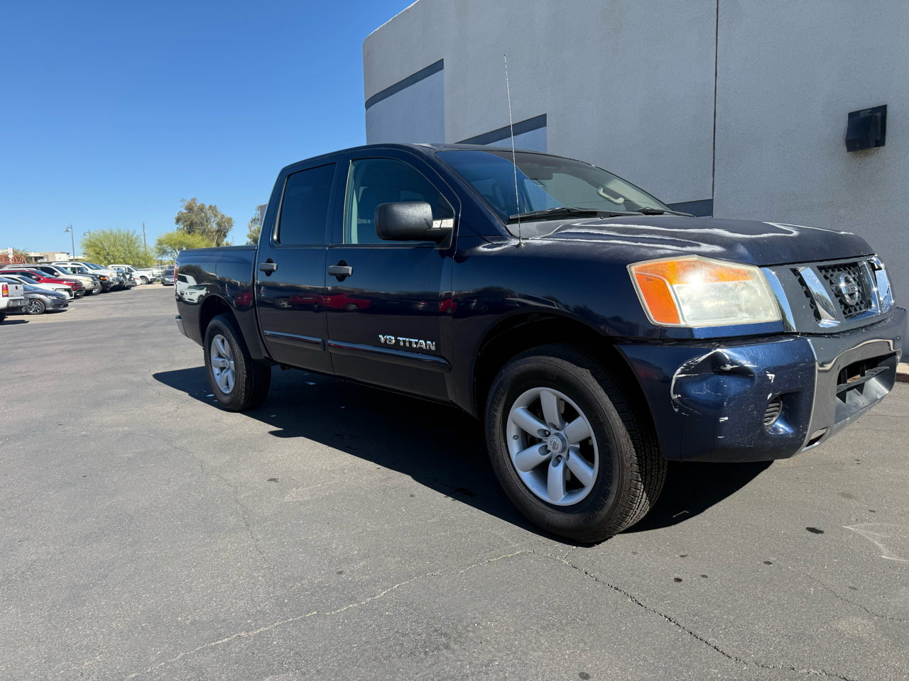 Nissan Titan 2WD Crew Cab SWB SV 2012