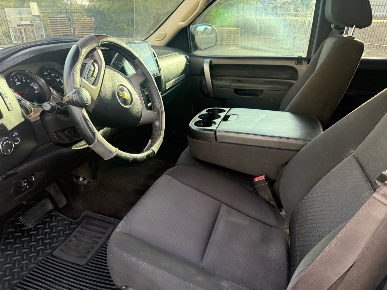 Chevrolet Silverado 1500 4WD Ext Cab 143.5" LT 2013