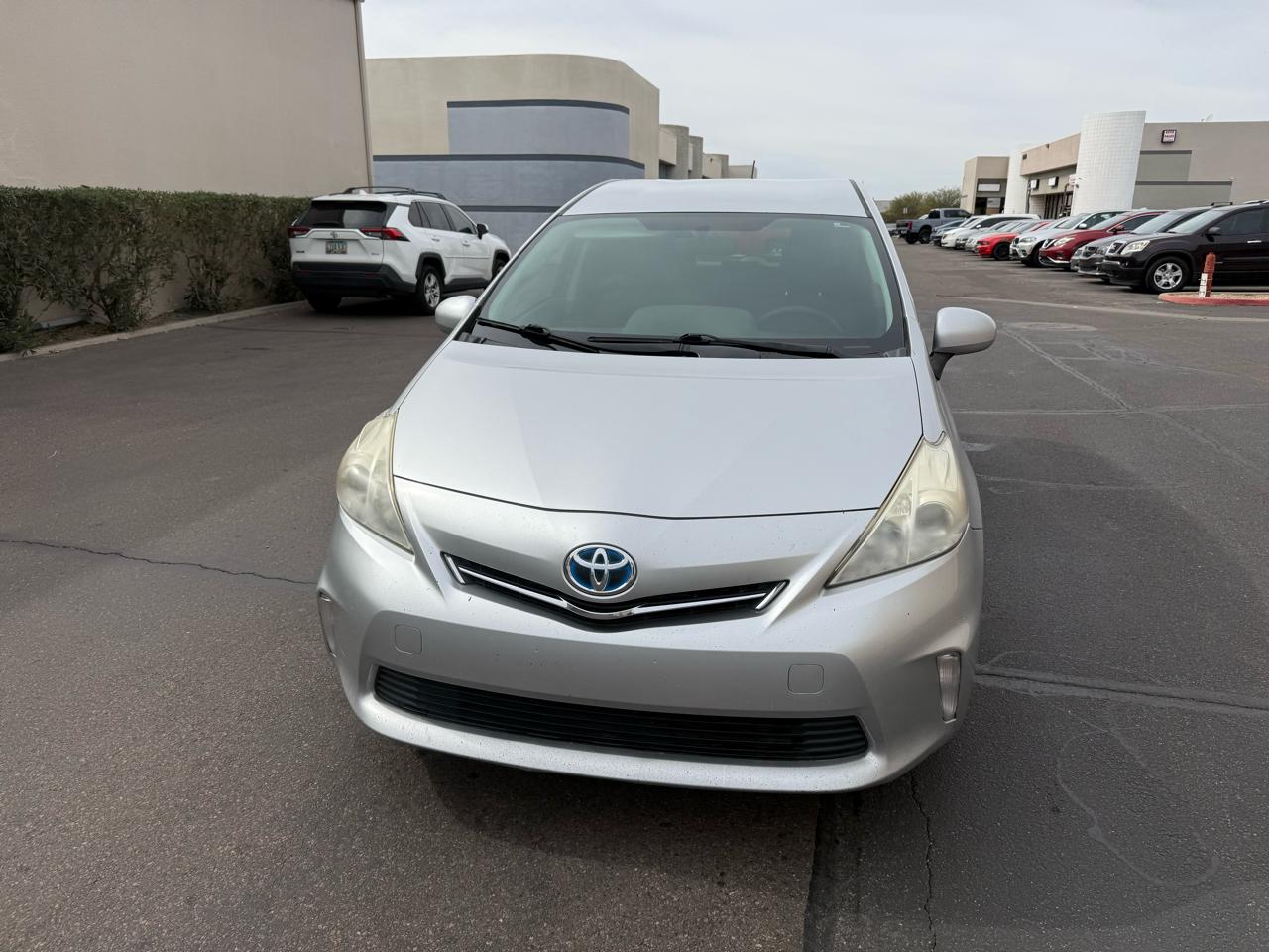 Toyota Prius V 5dr Wgn Three (Natl) 2012