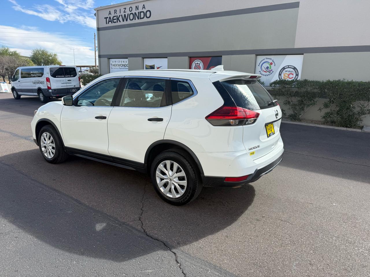 Nissan Rogue FWD S 2017