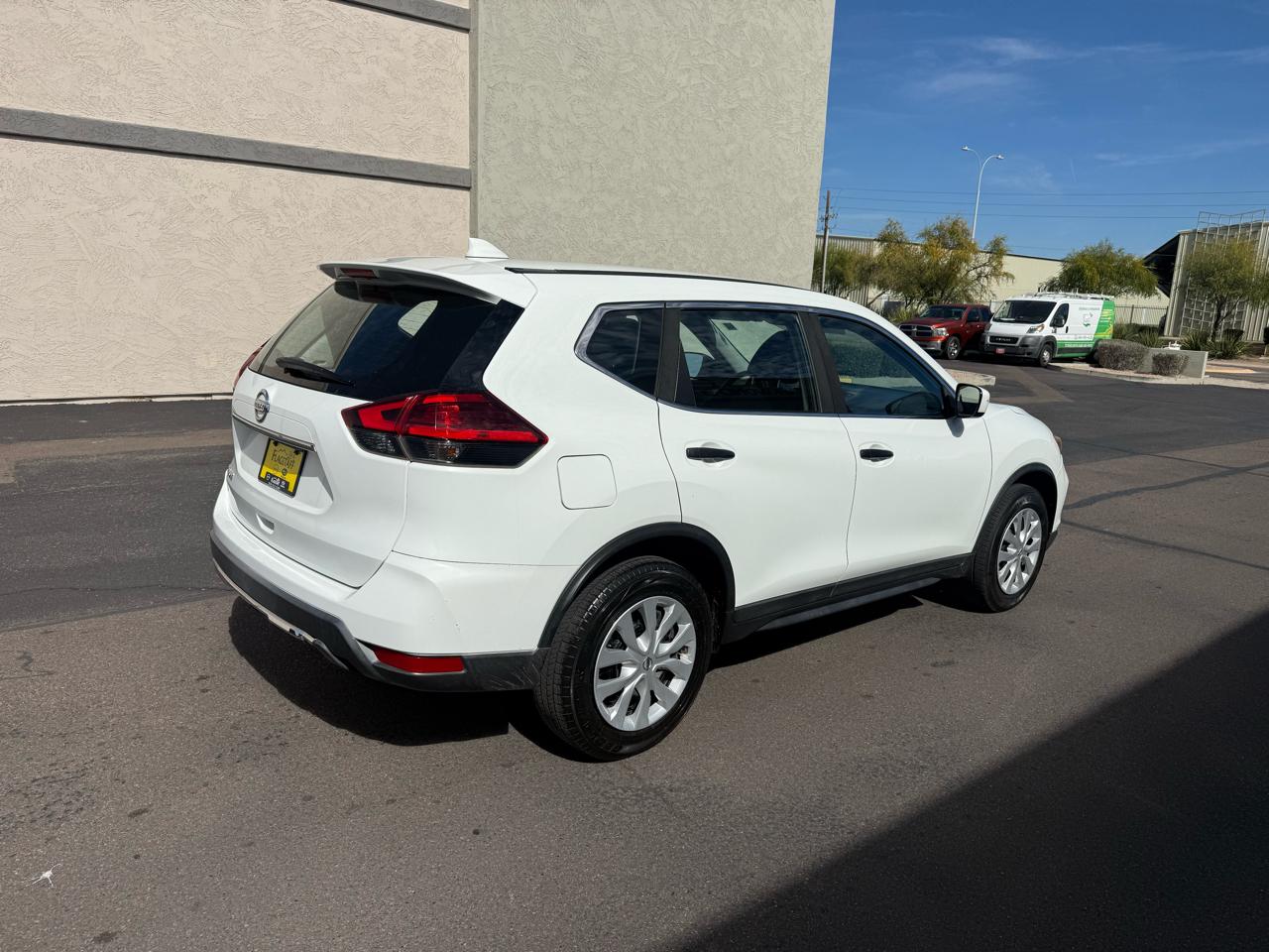 Nissan Rogue FWD S 2017