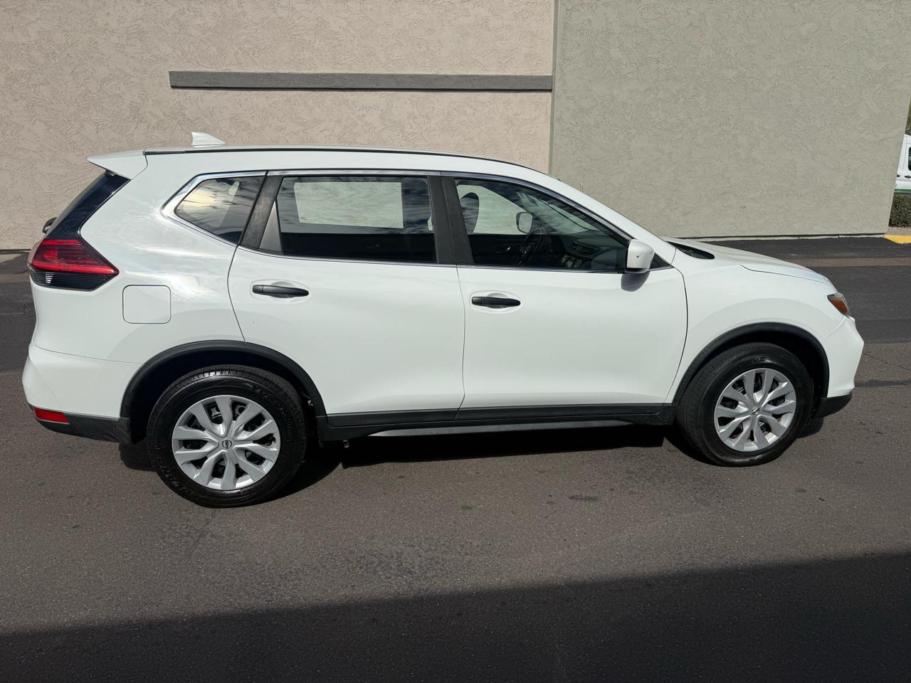 Nissan Rogue FWD S 2017