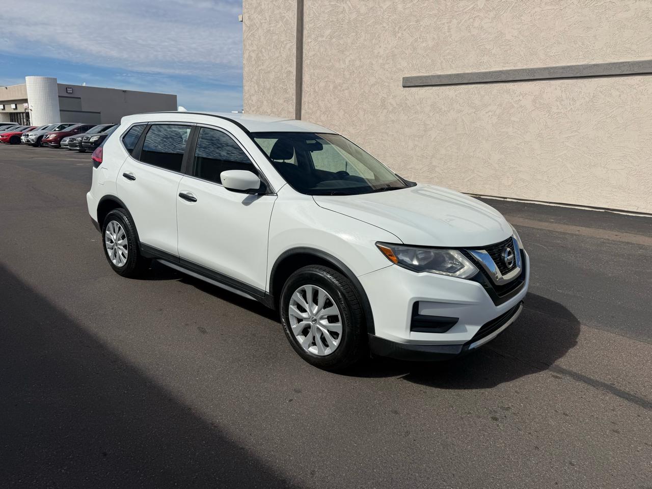 Nissan Rogue FWD S 2017