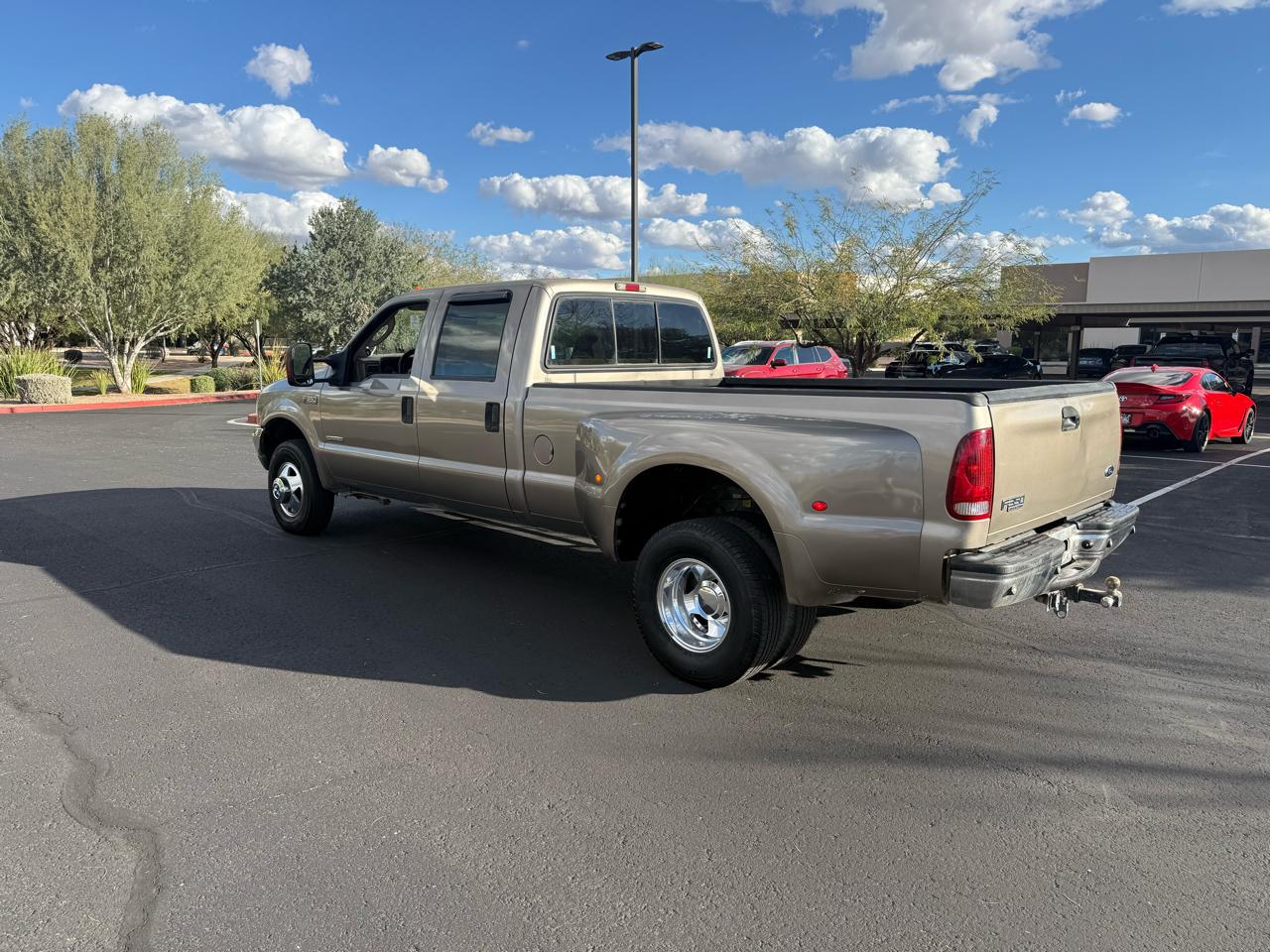 Ford Super Duty F-350 DRW Crew Cab 172" King Ranch 4WD 2003