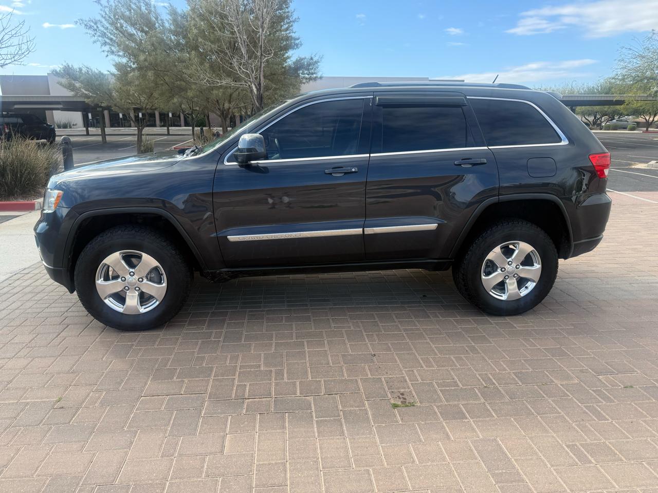 Jeep Grand Cherokee 4WD 4dr Laredo 2012