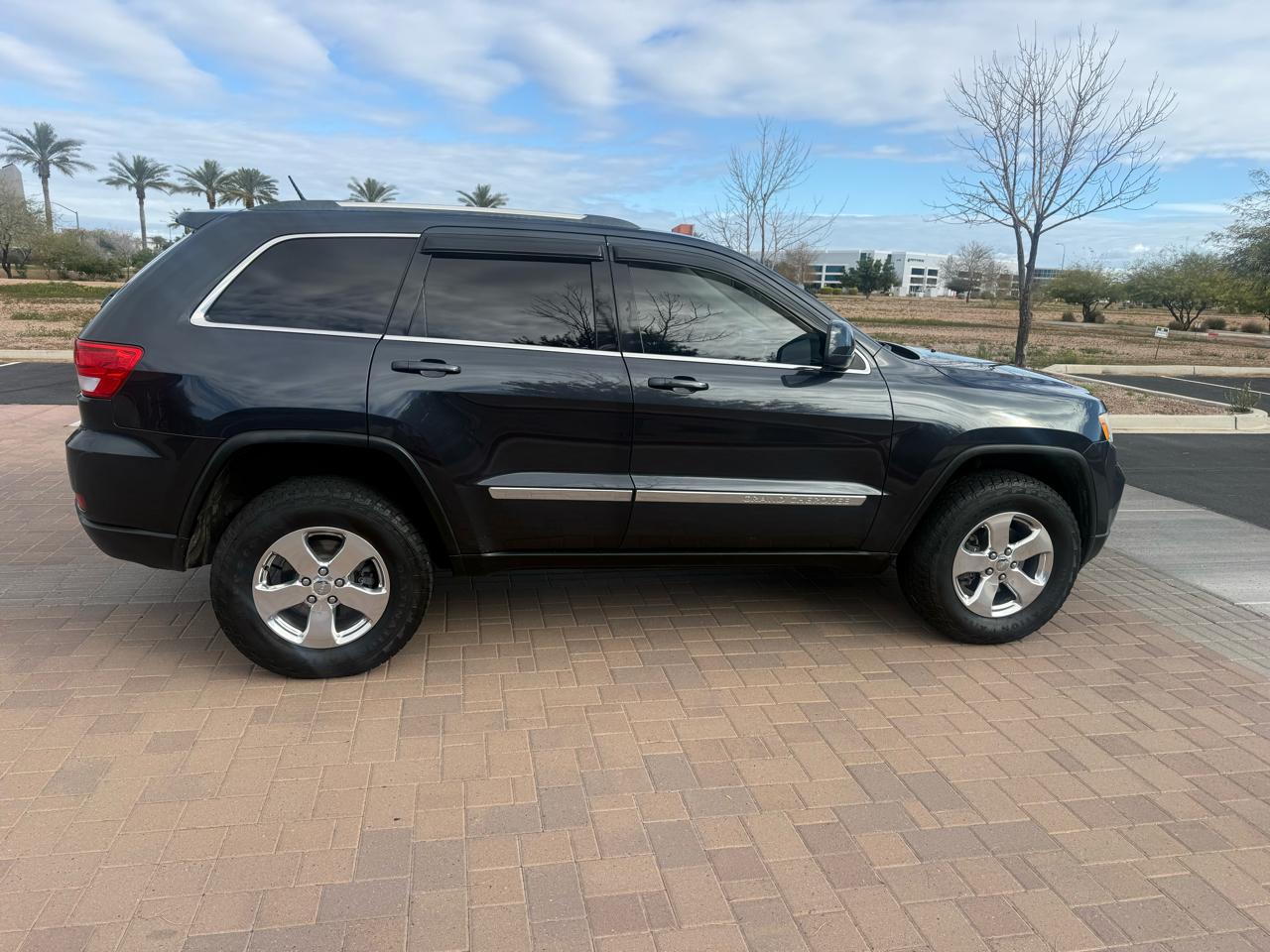 Jeep Grand Cherokee 4WD 4dr Laredo 2012