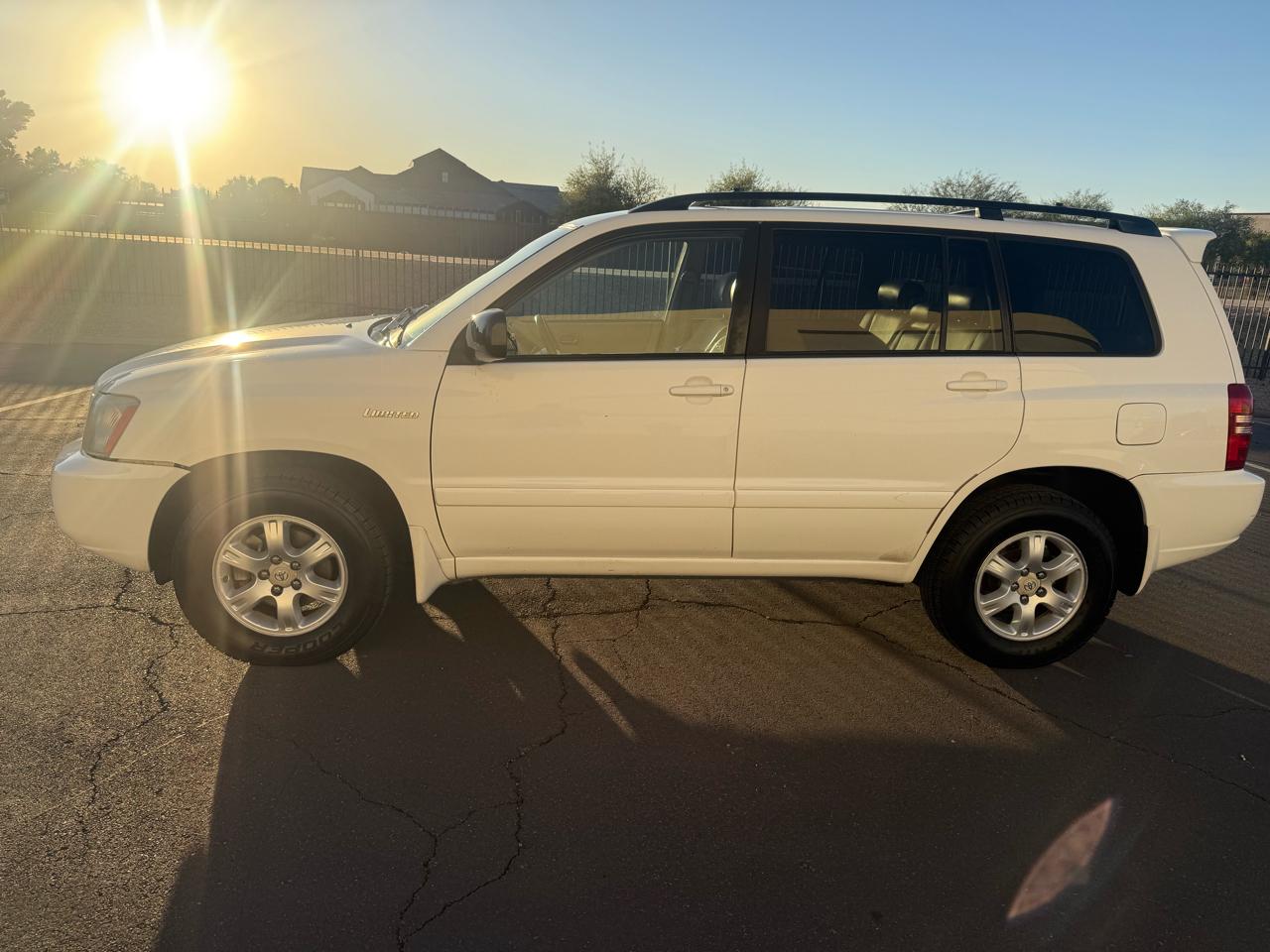 Toyota Highlander 4dr V6 4WD (Natl) 2003