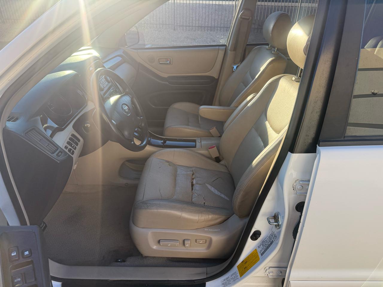 Toyota Highlander 4dr V6 4WD (Natl) 2003