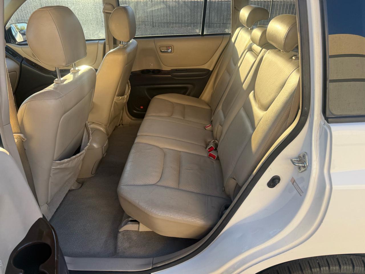 Toyota Highlander 4dr V6 4WD (Natl) 2003