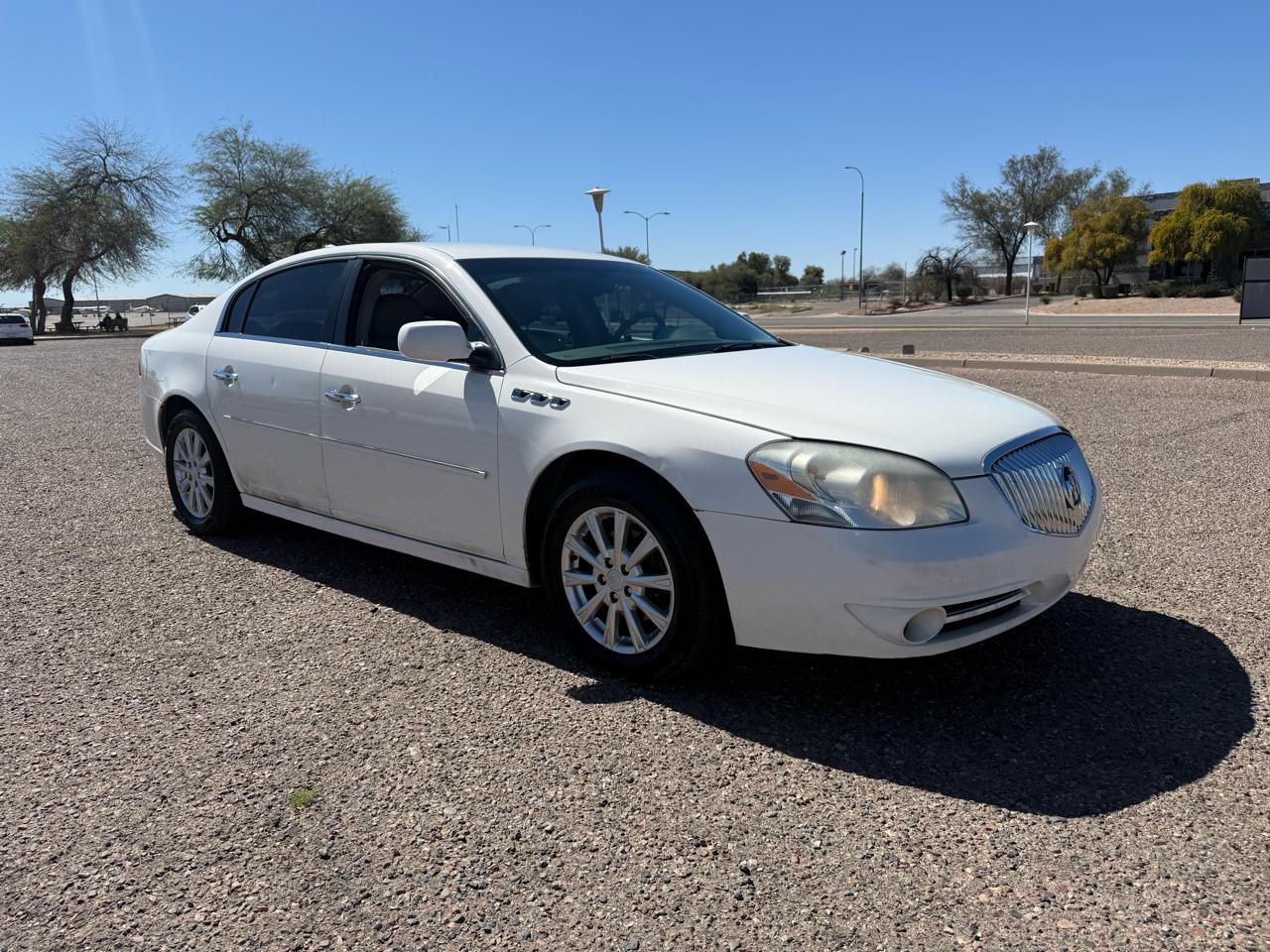 Buick Lucerne 4dr Sdn CXL 2011