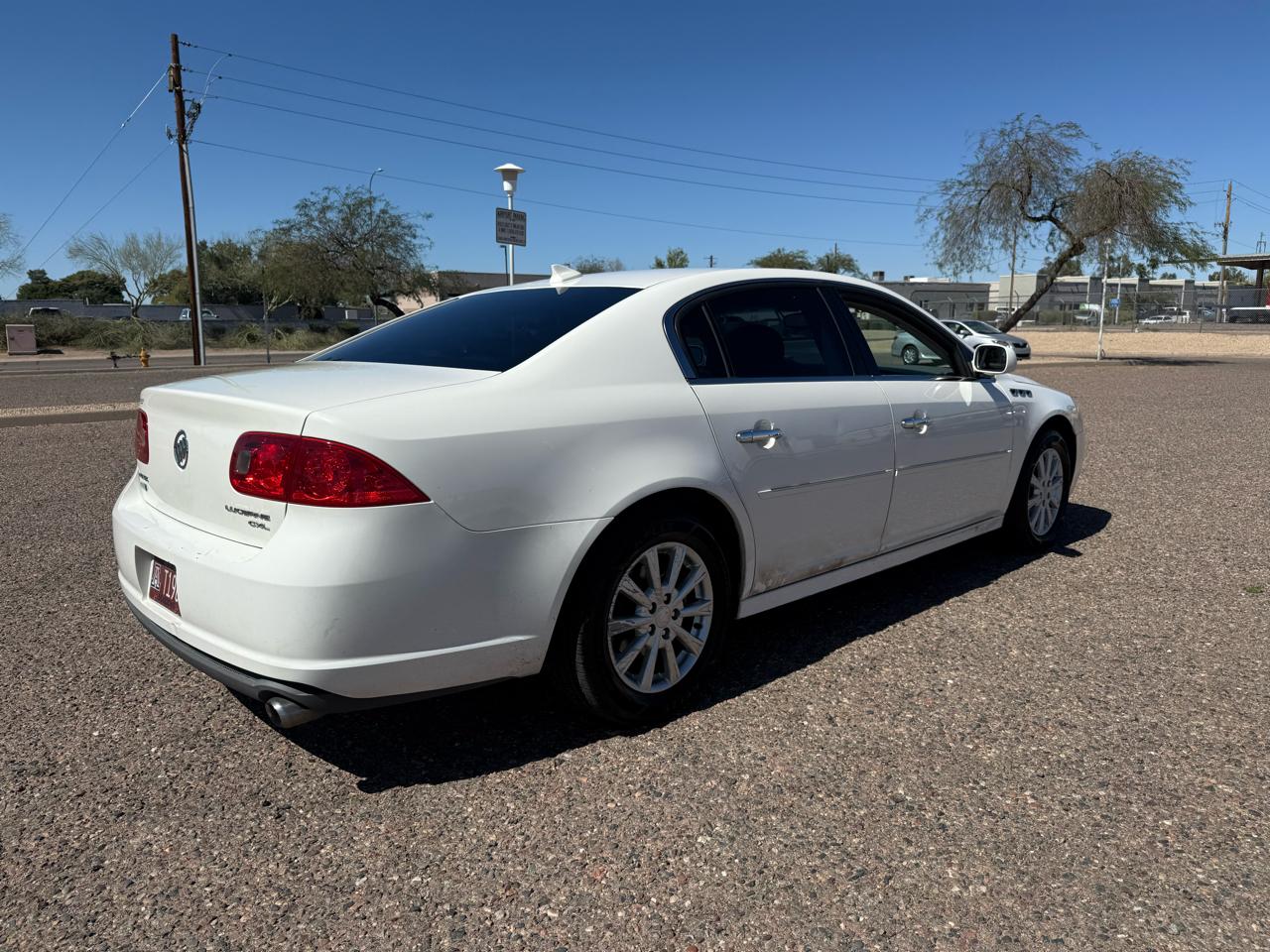 Buick Lucerne 4dr Sdn CXL 2011