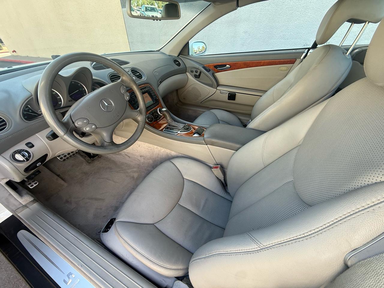 Mercedes-Benz SL-Class 2dr Roadster 5.0L 2003