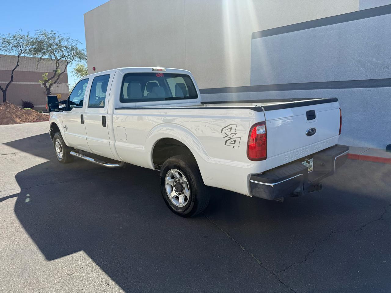 Ford Super Duty F-250 SRW 4WD Crew Cab 172" Platinum 2016
