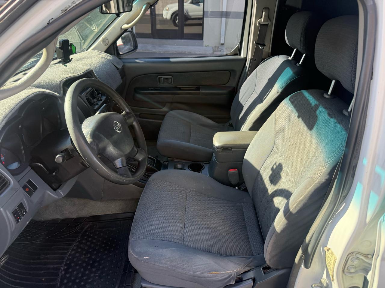 Nissan Frontier 4WD SVE Crew Cab V6 Auto SC LB 2002