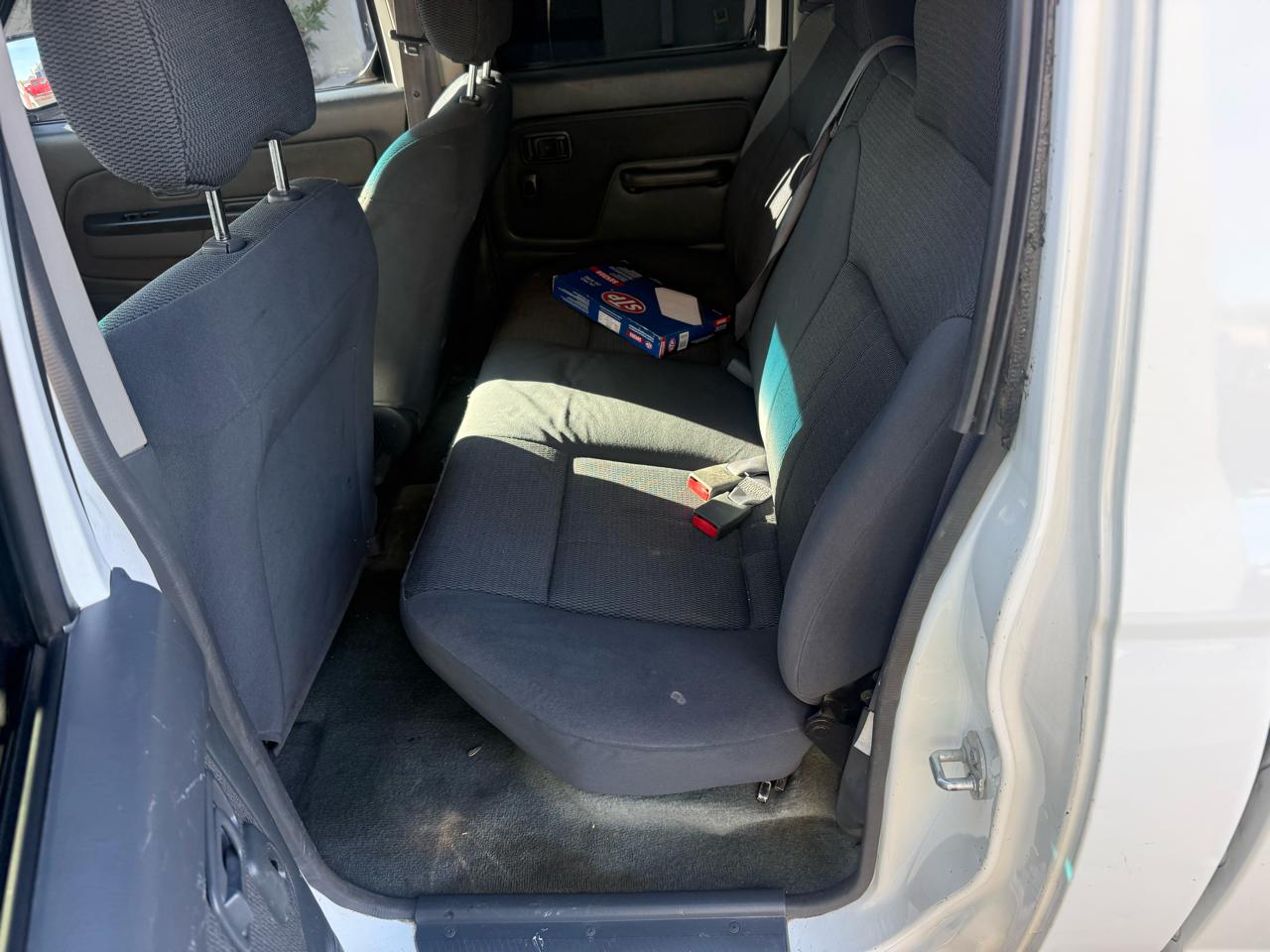 Nissan Frontier 4WD SVE Crew Cab V6 Auto SC LB 2002