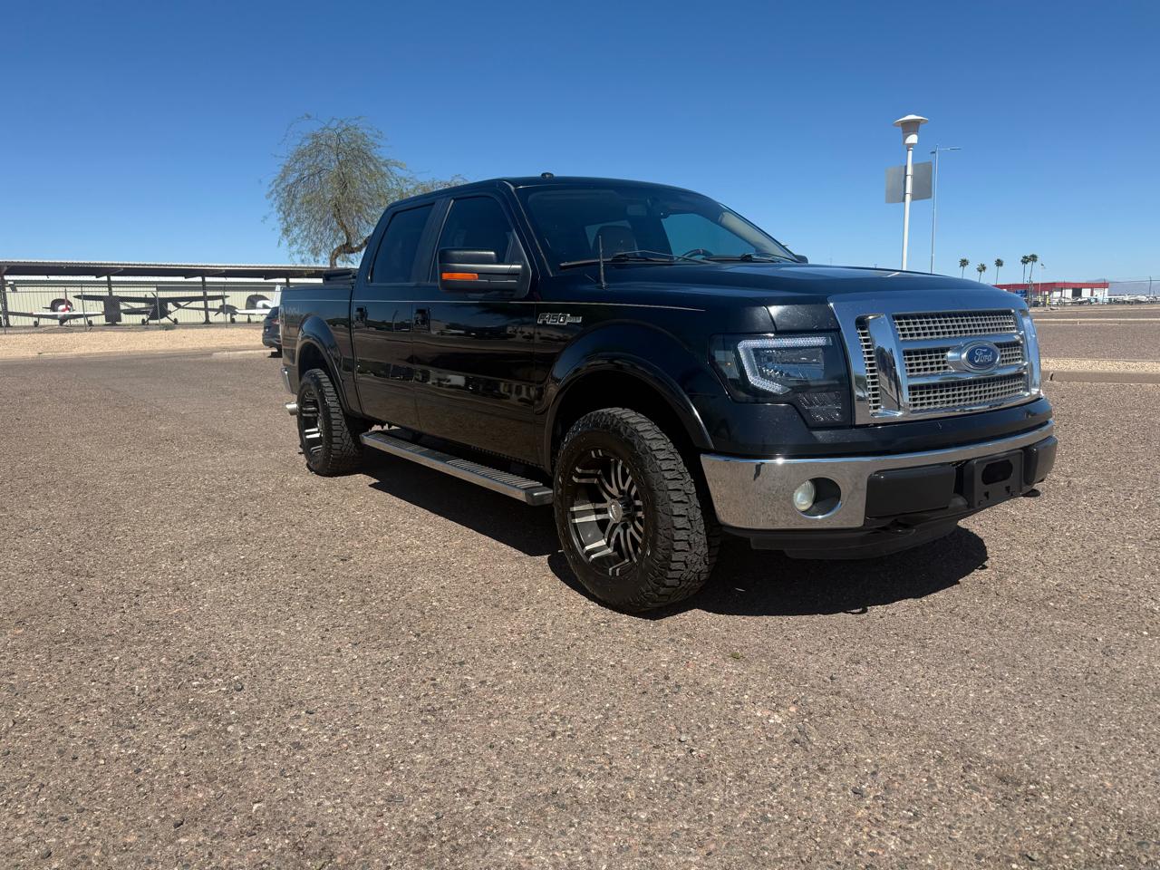 Ford F-150 4WD SuperCrew 145" Platinum 2011