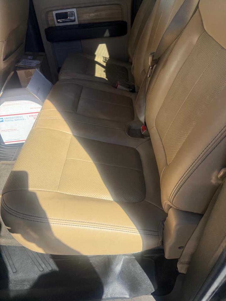 Ford F-150 4WD SuperCrew 145" Platinum 2011