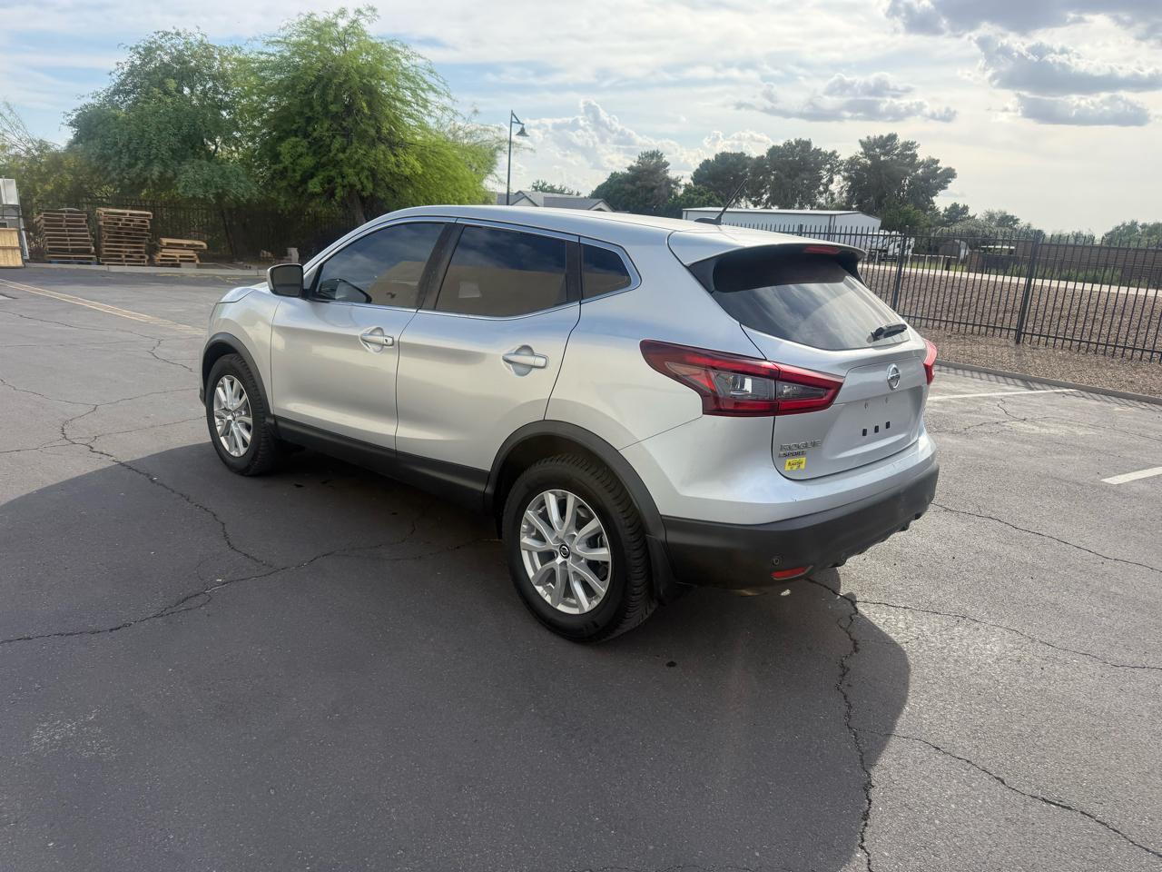 Nissan Rogue Sport AWD S 2021