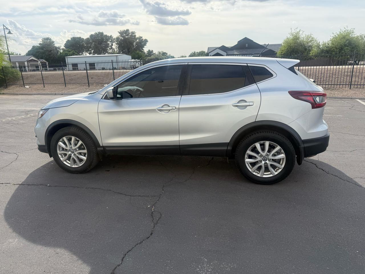 Nissan Rogue Sport AWD S 2021