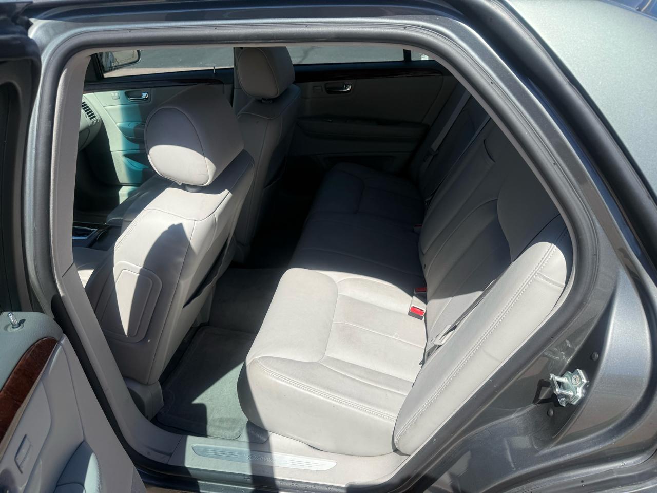 Cadillac DTS 4dr Sdn Luxury I 2007